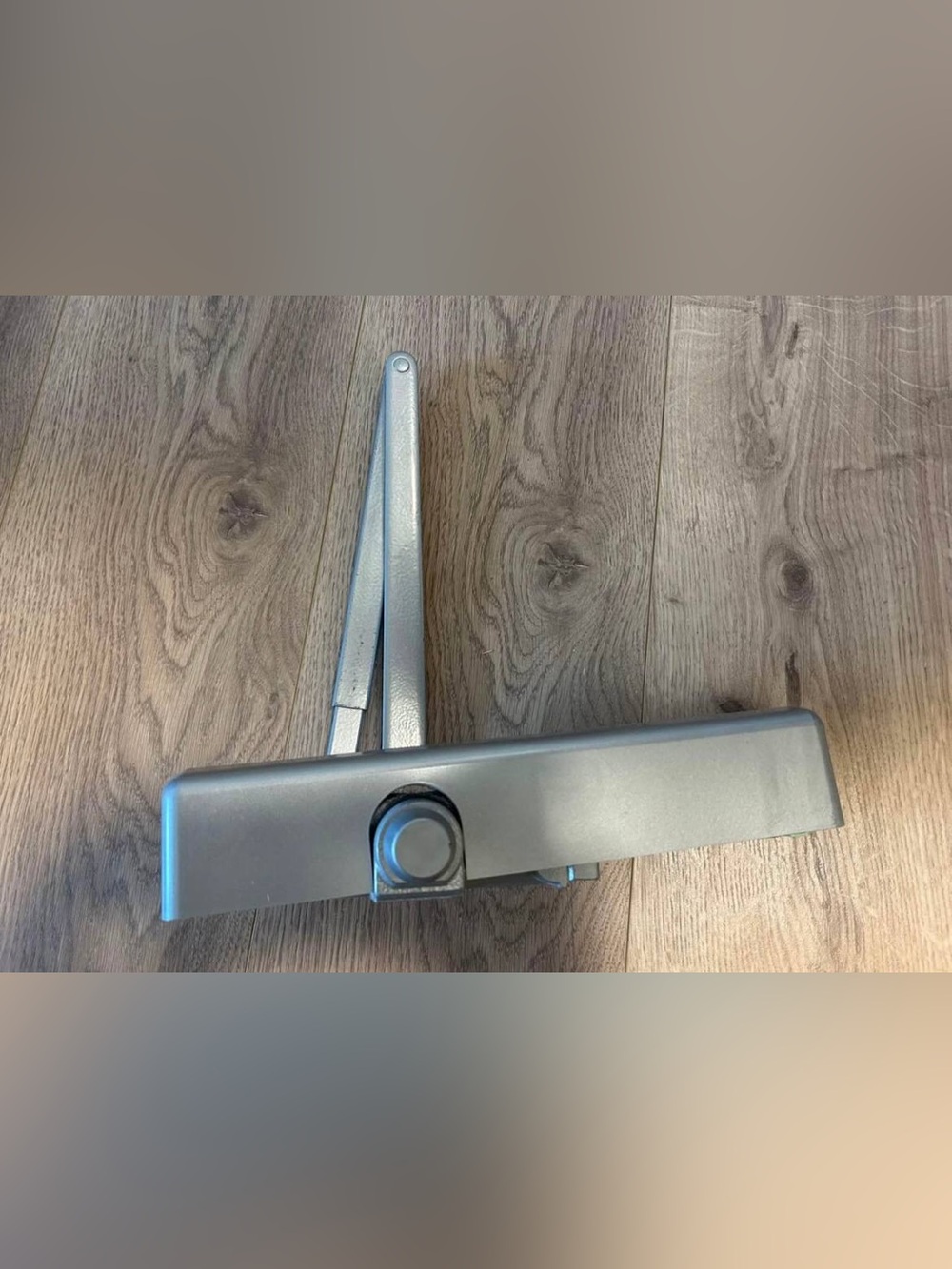 LCN 1460 Medium Duty Door Closer, Aluminum Powder Coat Finished